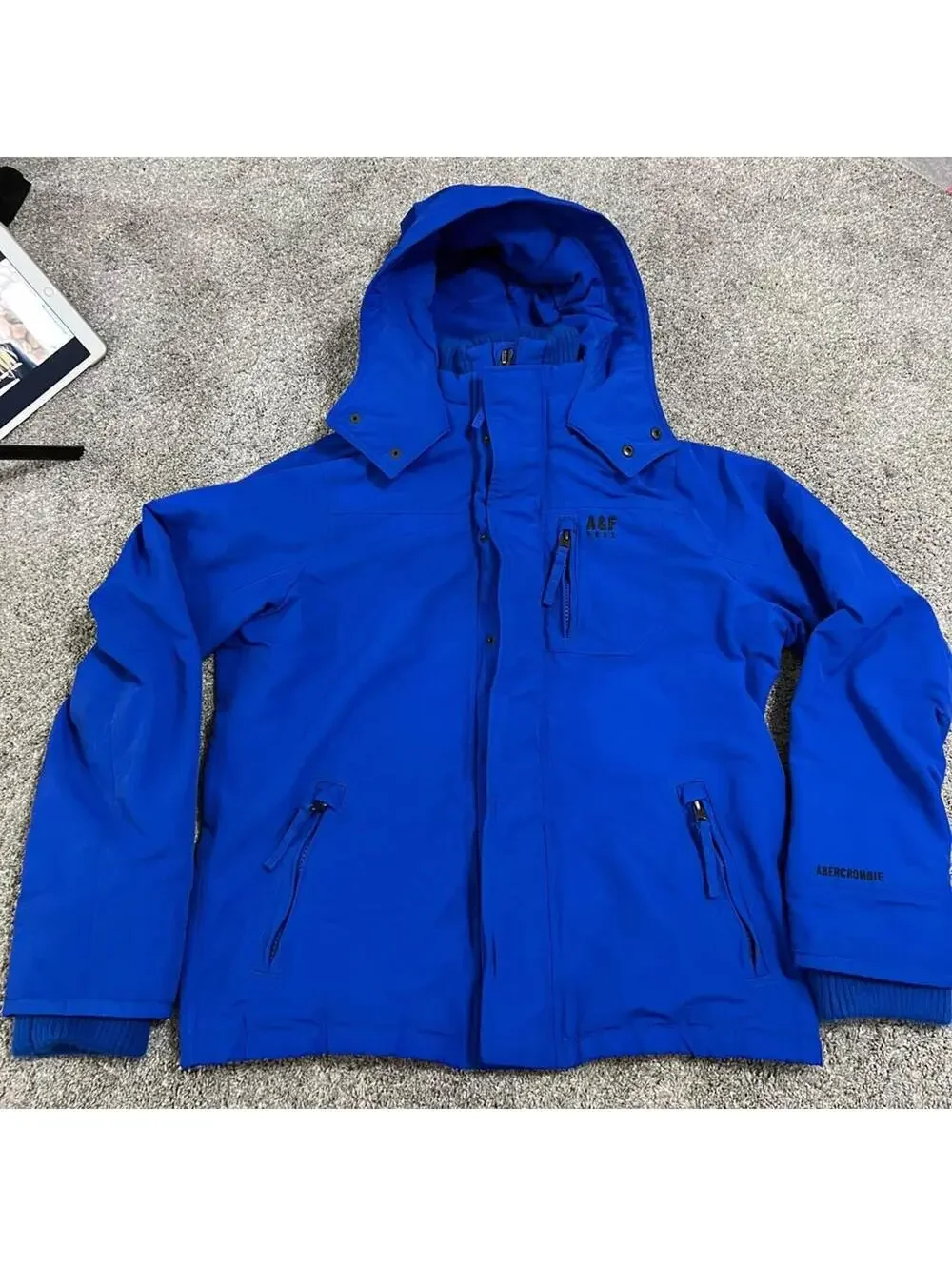 Abercrombie Men’s Vintage Blue Hooded Winter Jacket size XL